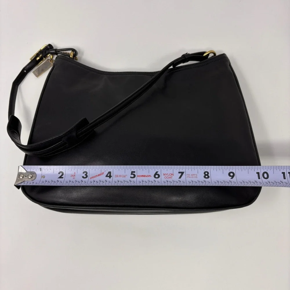 Vintage Coach Ashton Slim Purse Black Leather Shoulder Metal Hang Tag 8165